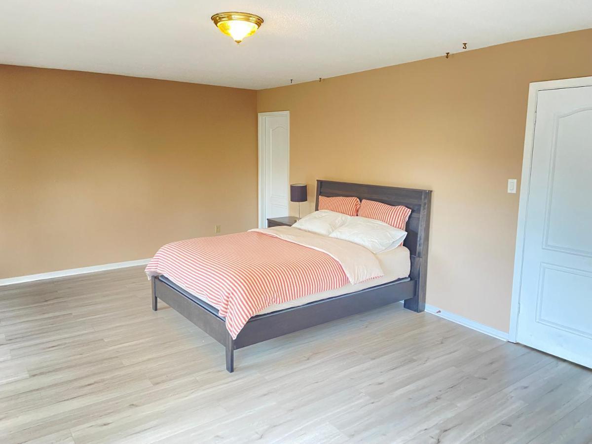 41 Huntsmill Blvd Appartement Toronto Buitenkant foto